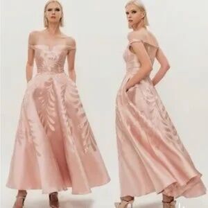 Hynes Park M563 Size 12 Dress